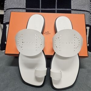 Hermès Hera White Leather Sandals